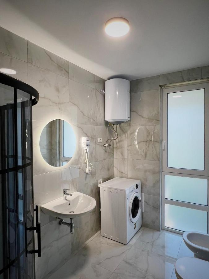Pine Apartments At San Pietro Resort Durrës Esterno foto